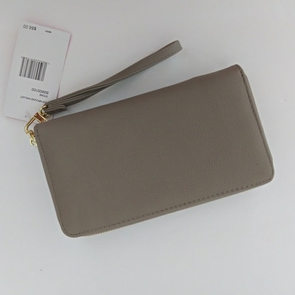 NWT BETSEY JOHNSON WRISTLET WALLET ORGANIZER CASE - Picture 3 of 5